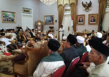 Ratusan ulama Cianjur silaturahmi dengan Bupati Cianjur H Herman Suherman