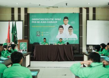 Ketua DPC PKB Cianjur Lepi Ali Firmansyah beri materi para peserta